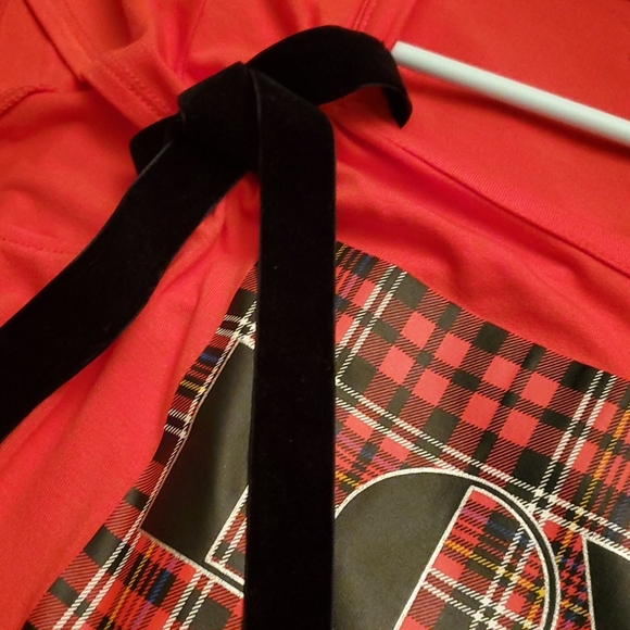 Top - Picture 3 of 4